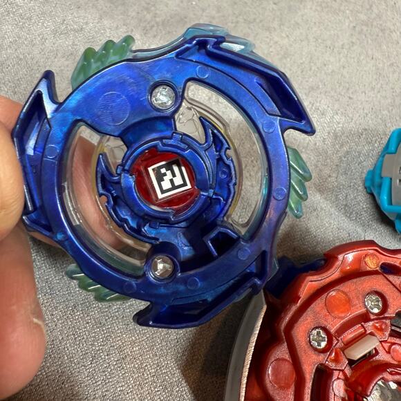 Bey Blades Beyblade Lot Tops Metal Ring Bottom 4 Pieces Total - Picture 5 of 8